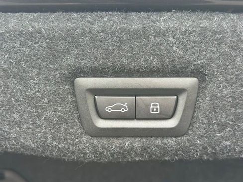 New 2026 BMW 530i xDrive w/ Premium Package image 31