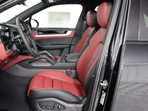 New 2026 Porsche Cayenne S AWD/4WD image 5