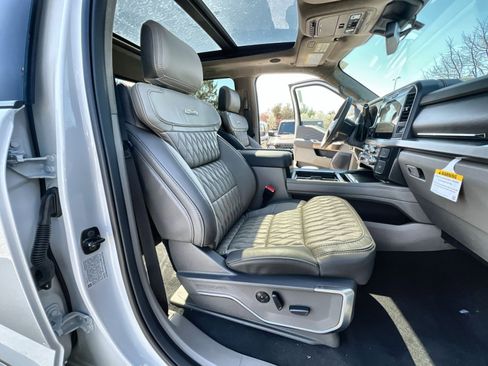 New 2026 Ford F450 Platinum w/ Platinum Plus Package image 27