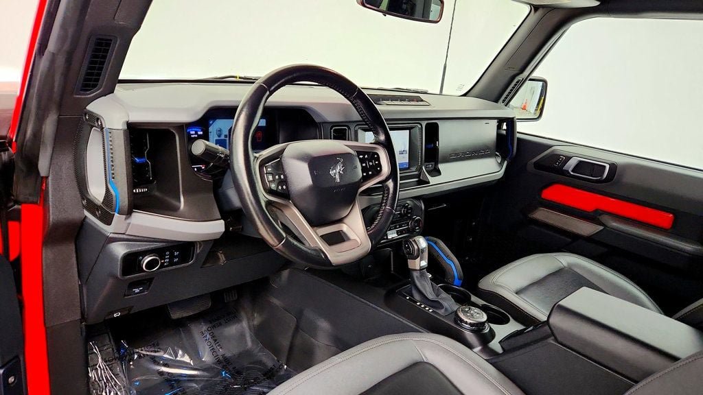 Used 2023 Ford Bronco Black Diamond w/ Sasquatch Package AWD/4WD image 11