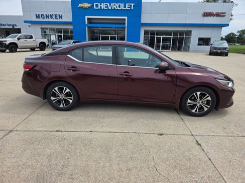 Used 2022 Nissan Sentra SV w/ Electronics Package FWD image 3