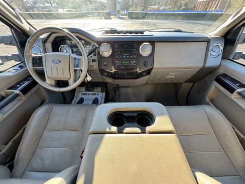 Used 2008 Ford F350 Lariat image 19