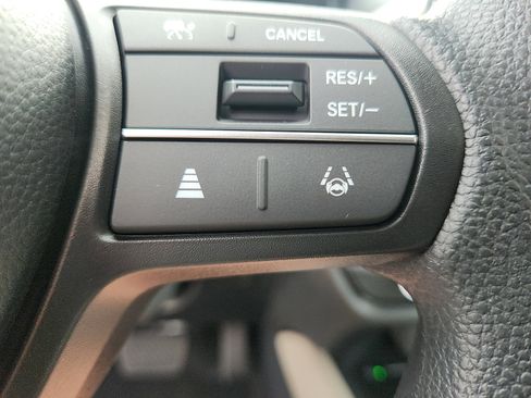 New 2026 Honda HR-V LX image 15