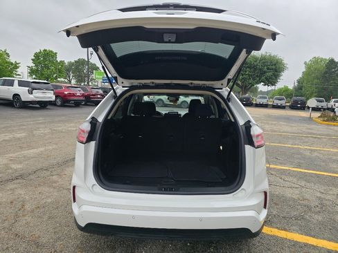 Used 2024 Ford Edge SE w/ Black Appearance Package image 19