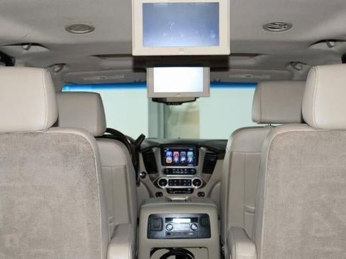 Used 2017 GMC Yukon XL Denali image 25