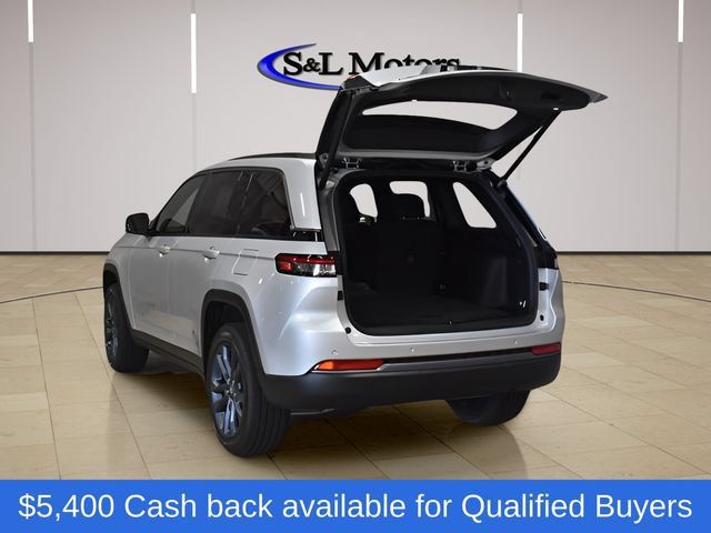 New 2026 Jeep Grand Cherokee Limited AWD/4WD image 10