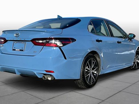 Used 2024 Toyota Camry SE image 12