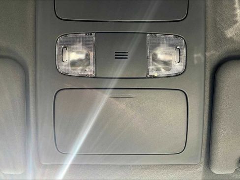 Used 2015 Toyota Tacoma 2WD Access Cab image 31