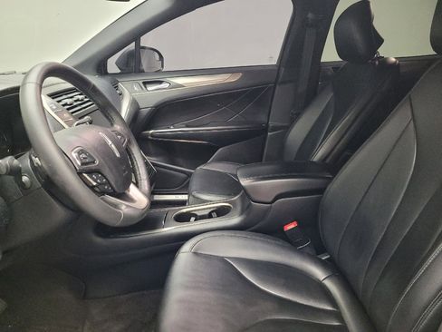 Used 2018 Lincoln MKC Premiere image 17