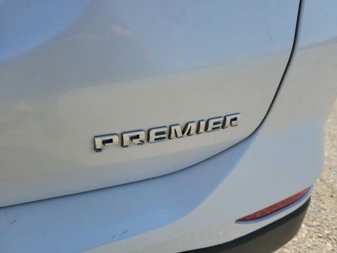 Used 2022 Chevrolet Equinox Premier image 26