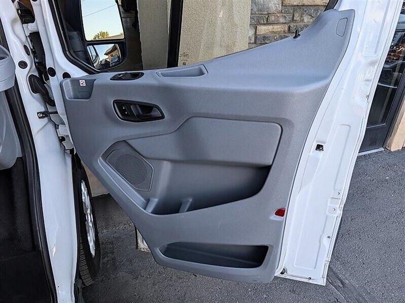 Used 2019 Ford Transit 350 XLT RWD image 28