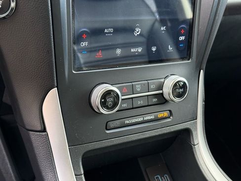 Used 2024 Ford Edge SEL image 24