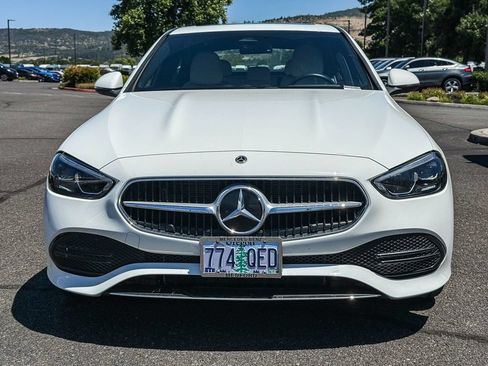 Used 2023 Mercedes-Benz C 300 4MATIC Sedan image 4