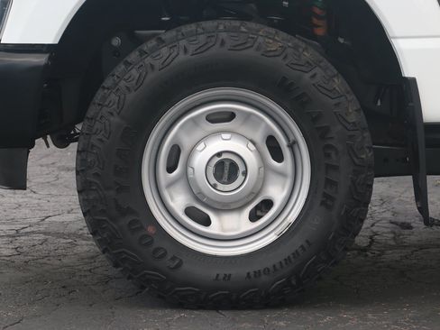 Used 2025 Ford F250 XL w/ XL Off-Road Package AWD/4WD image 41
