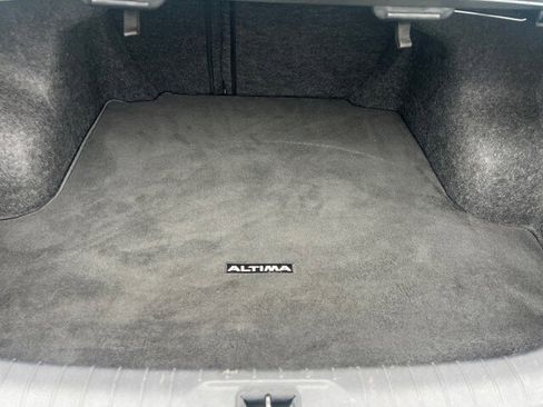 Used 2019 Nissan Altima 2.5 SR w/ SR Premium Package image 30