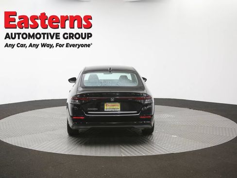 Used 2025 Honda Accord SE image 30