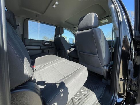 Used 2024 Chevrolet Silverado 2500 Custom w/ Custom Value Package image 43