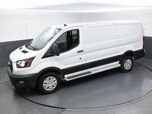 Used 2024 Ford Transit 250 Low Roof w/ Exterior Upgrade Package image 35