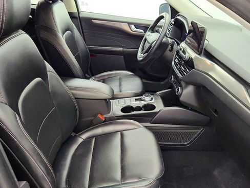 Used 2022 Ford Escape Titanium image 23