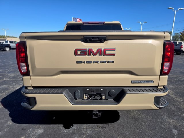 Used 2023 GMC Sierra 1500 Elevation AWD/4WD image 4