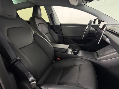 Used 2025 Tesla Model 3 Long Range RWD image 32