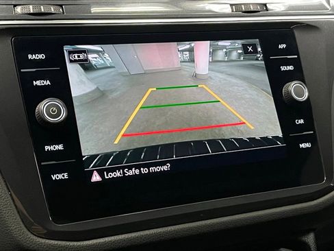 Used 2023 Volkswagen Tiguan SE R-Line image 29