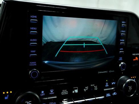 Certified 2020 Toyota Highlander XLE image 30