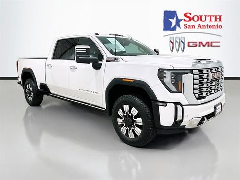 Used 2025 GMC Sierra 2500 Denali w/ Denali Reserve Package image 1