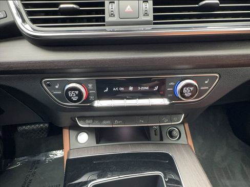 Used 2023 Audi Q5 2.0T Premium Plus w/ Premium Plus Package AWD/4WD image 48