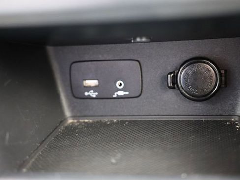 Used 2023 Subaru Forester AWD/4WD image 34