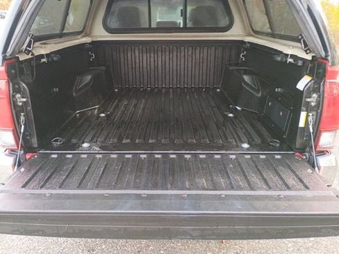 Used 2020 Toyota Tacoma SR5 image 17