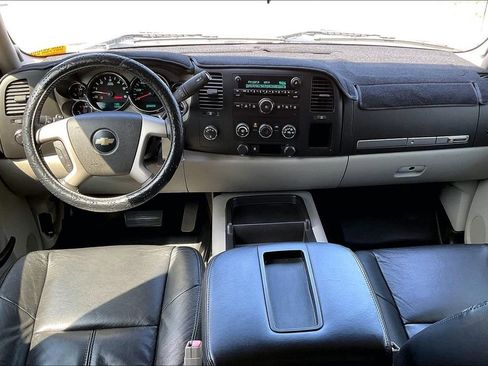 Used 2010 Chevrolet Silverado 1500 LT w/ Power Pack Plus AWD/4WD image 14