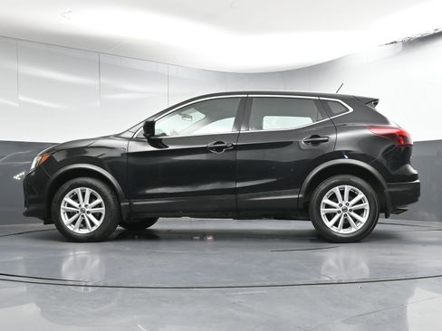Used 2019 Nissan Rogue Sport S w/ Appearance Package image 22