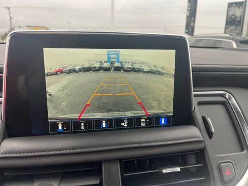 Used 2023 Chevrolet Tahoe Z71 w/ Z71 Off-Road Package image 20