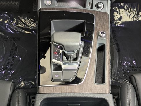 Certified 2024 Audi Q5 e Prestige image 17