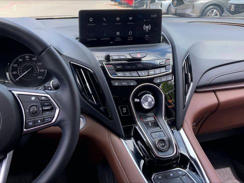 Used 2025 Acura RDX SH-AWD w/ Advance Package image 6