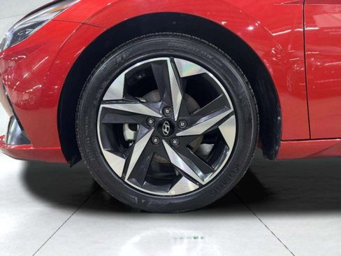 Used 2022 Hyundai Elantra Limited image 59