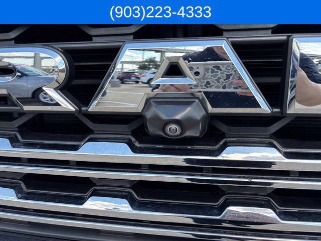 Used 2025 RAM 2500 Limited AWD/4WD image 4