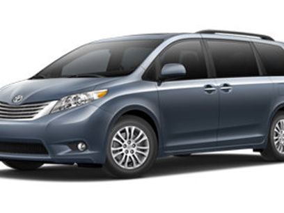 Used 2017 Toyota Sienna XLE w/ XLE Navigation Package