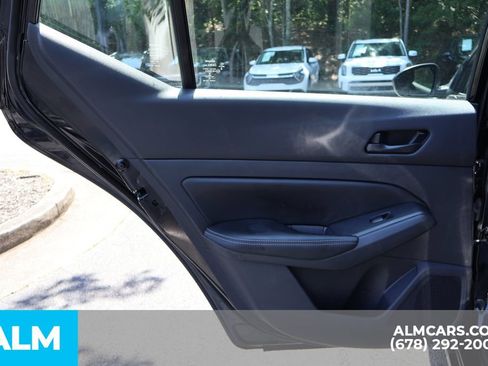 Used 2025 Nissan Altima 2.5 SV FWD image 18