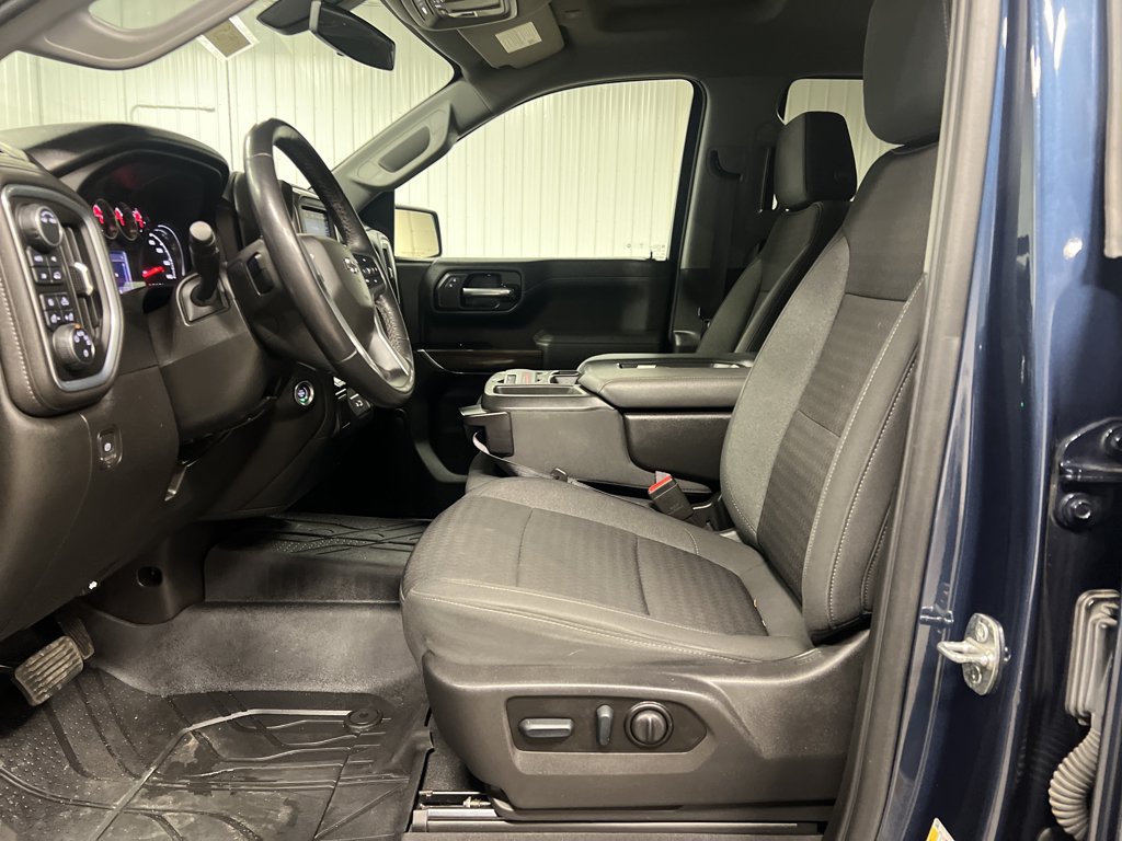 Certified 2022 Chevrolet Silverado 1500 RST AWD/4WD image 13