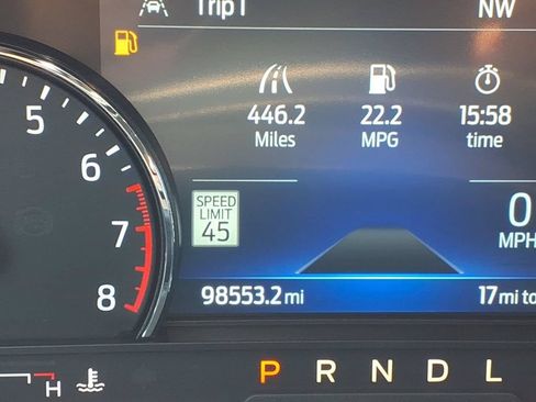 Used 2022 Ford Explorer XLT w/ Equipment Group 202A AWD/4WD image 19
