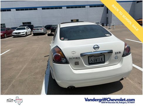 Used 2010 Nissan Altima 2.5 SL w/ SL Pkg FWD image 12