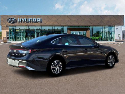 New 2026 Hyundai Sonata Blue FWD image 7