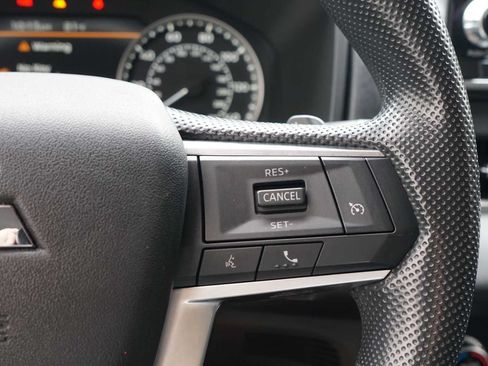 Used 2022 Mitsubishi Outlander ES FWD image 14