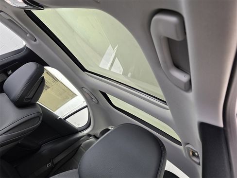 New 2026 Mercedes-Benz C 300 Sedan image 9