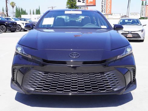 Certified 2026 Toyota Camry SE w/ Convenience Package FWD image 3