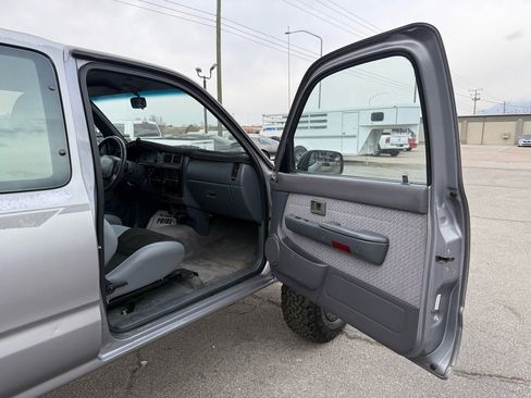 Used 1996 Toyota Tacoma image 14
