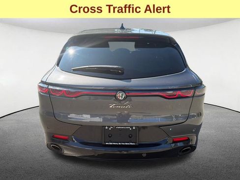 Used 2024 Alfa Romeo Tonale Veloce AWD/4WD image 11