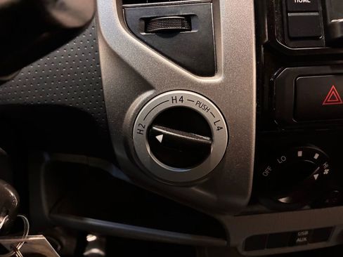 Used 2014 Toyota Tacoma 4x4 Double Cab w/ TRD Sport Package image 49